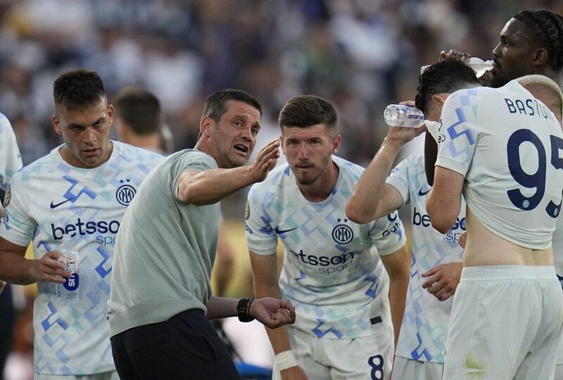 Ambisi Cristian Chivu di Inter Milan: Mampukah Ikuti Jejak Conte dan Allegri Raih Scudetto di Musim Perdana?