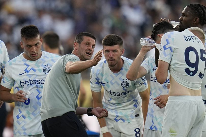 Ambisi Cristian Chivu di Inter Milan: Mampukah Ikuti Jejak Conte dan Allegri Raih Scudetto di Musim Perdana?