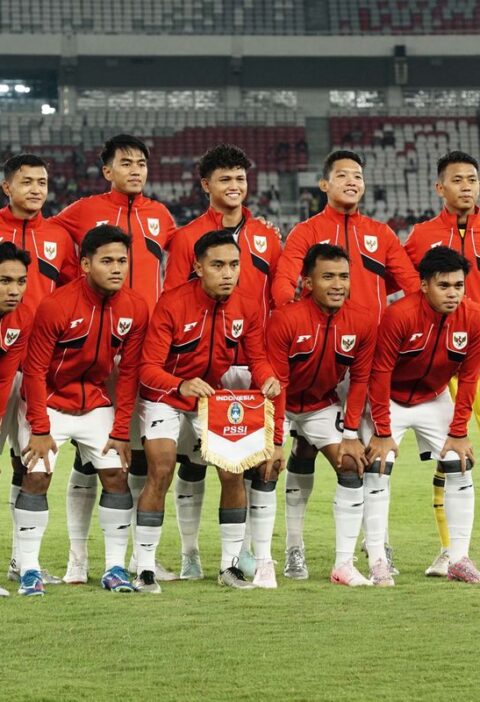 Alasan Gerald Vanenburg Pilih Hokky Caraka Starter Lawan Filipina, Bukan Jens Raven