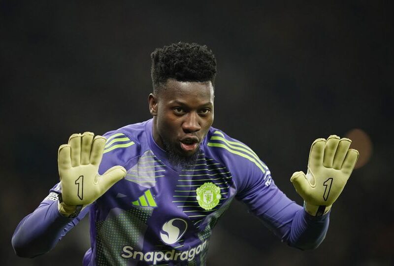 Eks Striker Premier League: Manchester United Harus Jual Andre Onana