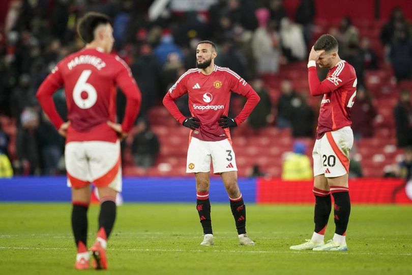 Jamu Arsenal, Manchester United Dipastikan Tanpa Noussair Mazraoui