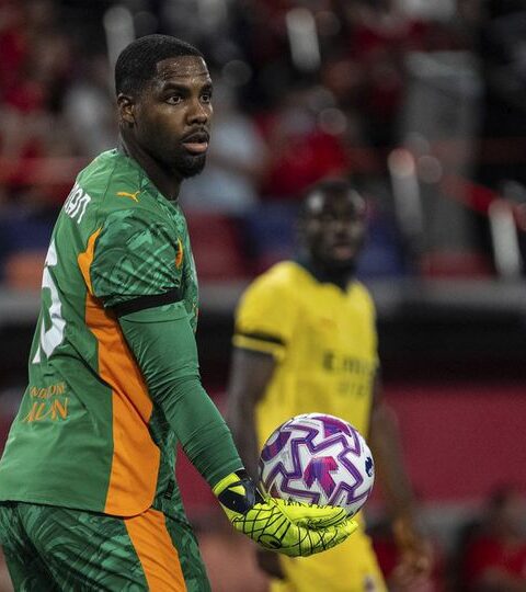 Mike Maignan Bisa Tinggalkan AC Milan secara Gratis, Chelsea Siap Menerkam