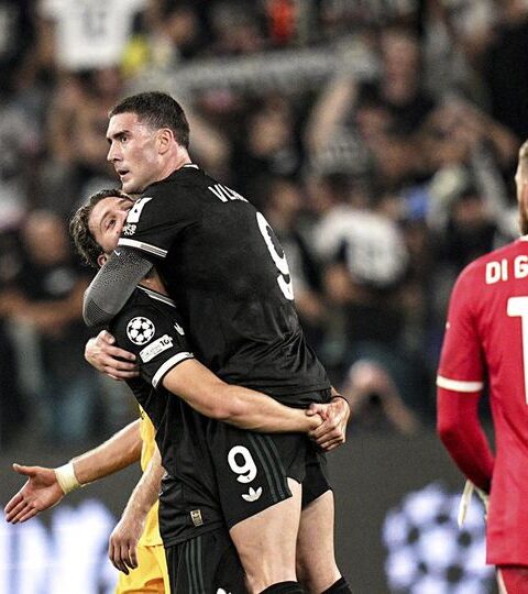 Pertandingan Paling Gila: Juventus dan Dortmund Berbagi Poin 4-4, Dusan Vlahovic Tampil Menggila!