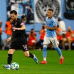 Tragedi di Anfield: Debut Starter Giovanni Leoni Berujung Cedera Horor, Fans Cemas Akan Kondisi Lutut!