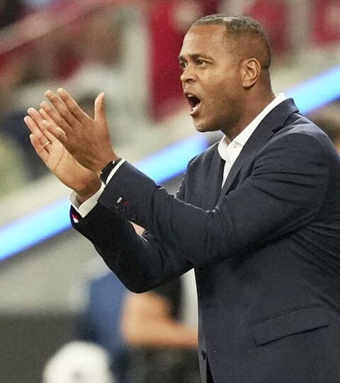 Sempat Dicurigai 'Main Mata', Patrick Kluivert Sanjung Kinerja Wasit Kuwait di Laga Kontroversial Indonesia vs Arab Saudi