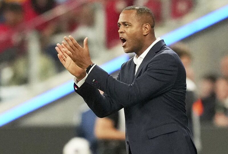 Sempat Dicurigai 'Main Mata', Patrick Kluivert Sanjung Kinerja Wasit Kuwait di Laga Kontroversial Indonesia vs Arab Saudi