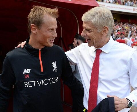 Dunia Sepak Bola Berduka: Mantan Kiper Alex Manninger Meninggal Dunia dalam Kecelakaan Tragis